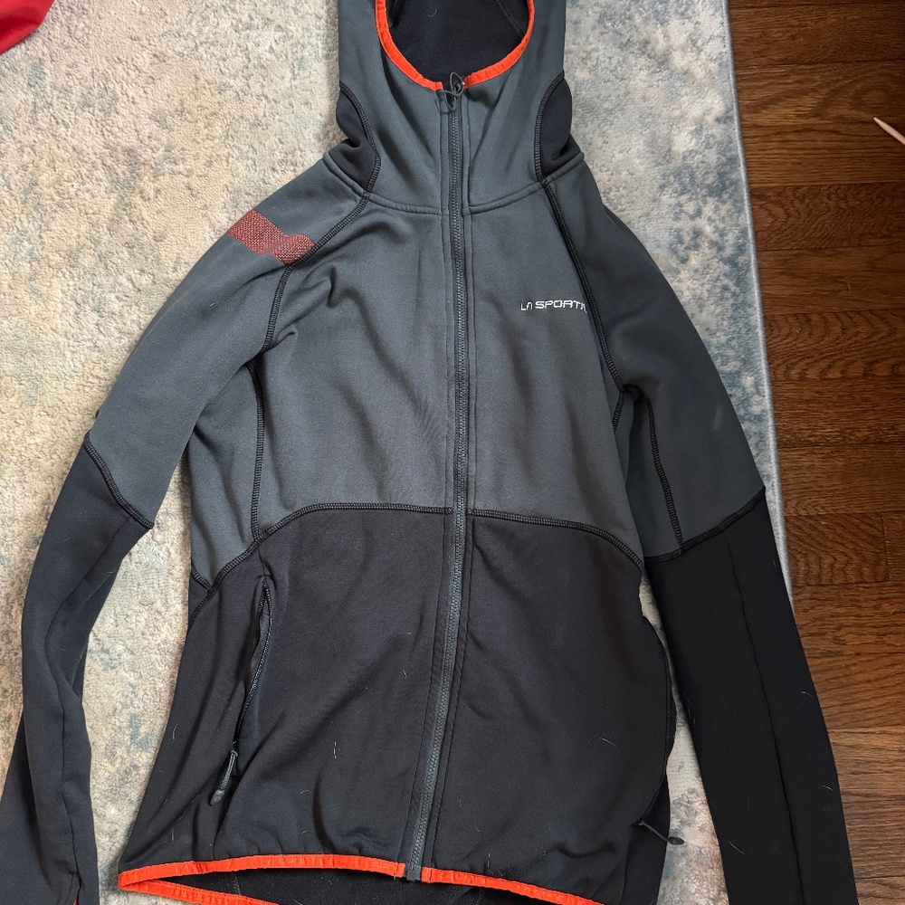 La Sportiva zip-up hoodie